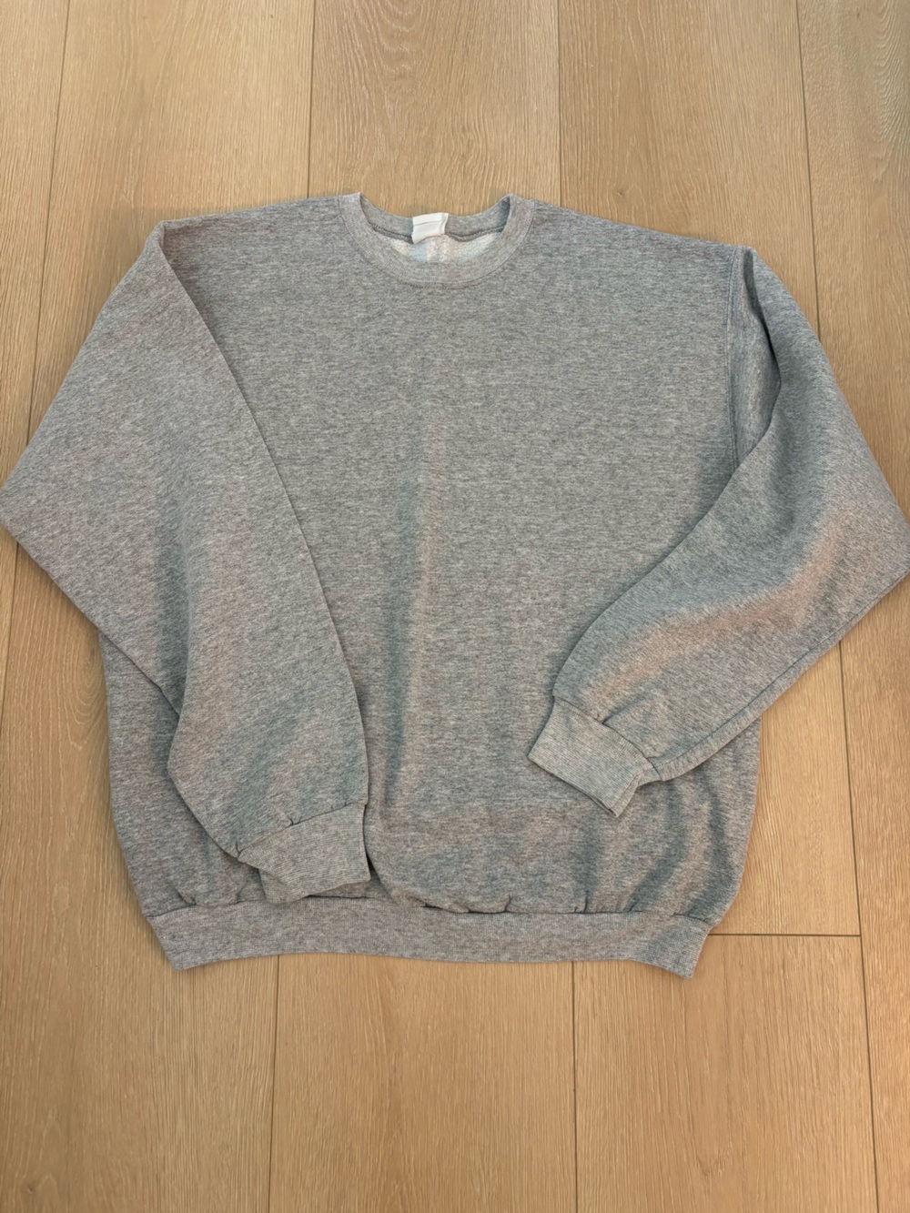 Hanes Men's Grey Crewneck Sweatshirt